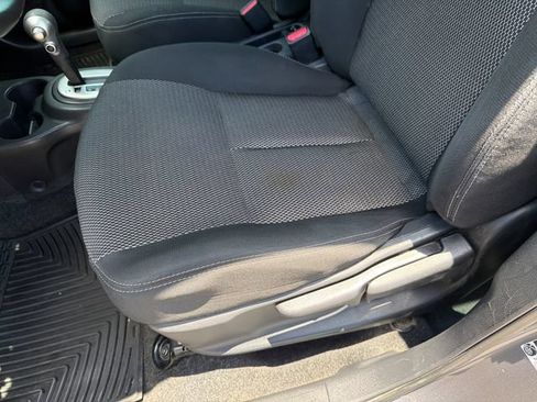 Used 2018 Nissan Versa SV w/ SV Special Edition FWD image 20