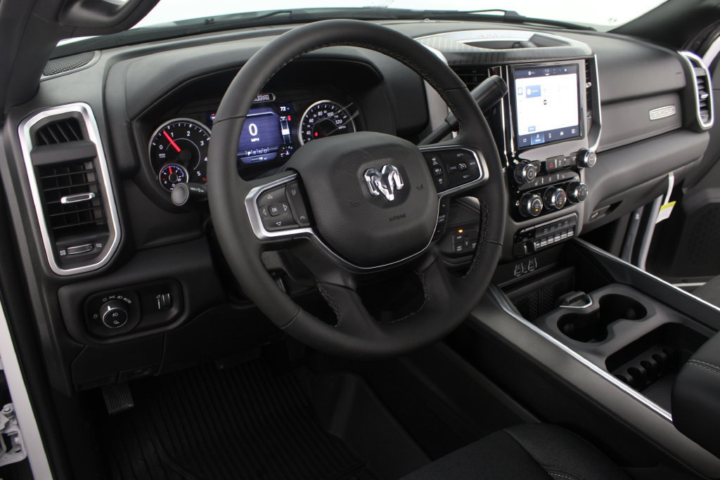 New 2027 RAM 2500 Big Horn AWD/4WD image 8