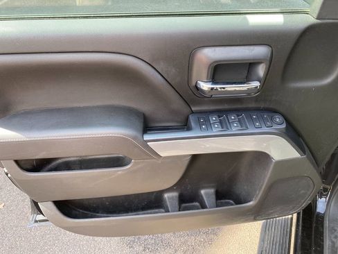 Used 2018 Chevrolet Silverado 1500 LT w/ All Star Edition image 11