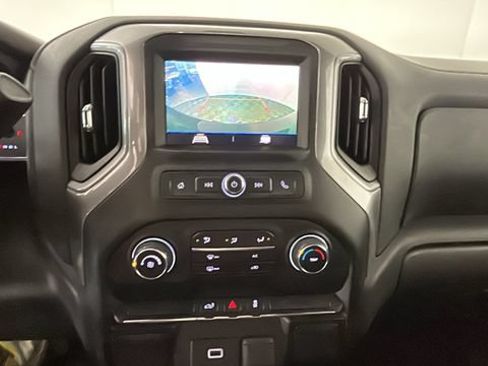 Used 2020 Chevrolet Silverado 1500 Custom w/ Custom Value Package AWD/4WD image 23