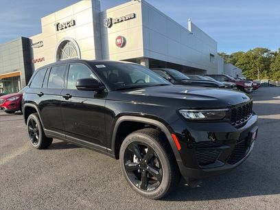 New 2025 Jeep Grand Cherokee Laredo