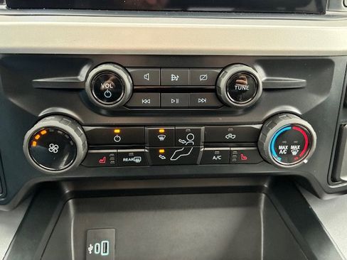 Used 2024 Ford F350 XLT w/ XLT Premium Package image 23