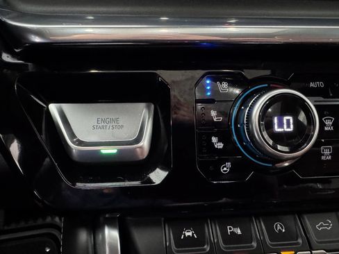 Certified 2023 GMC Sierra 1500 Denali Ultimate AWD/4WD image 24