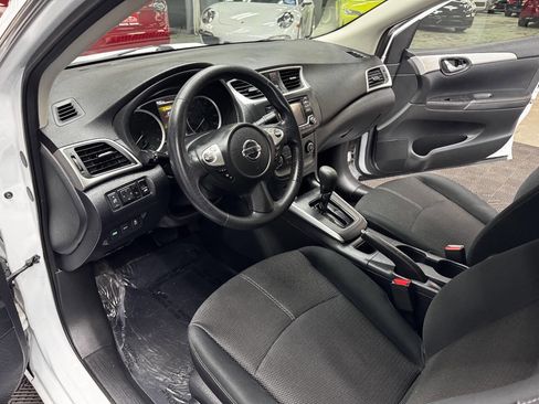Used 2018 Nissan Sentra S image 34
