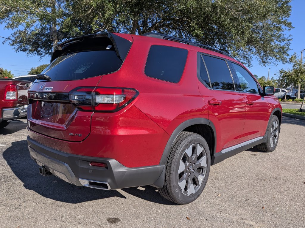 New 2026 Honda Pilot Elite image 4