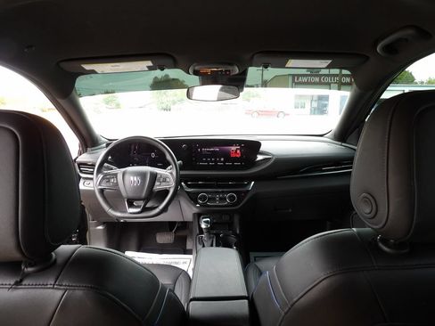 Used 2025 Buick Envista Sport Touring FWD image 23