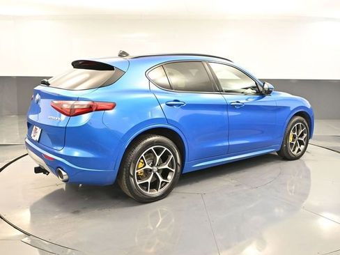 Used 2020 Alfa Romeo Stelvio Ti Sport w/ Quick Order Package 22S Sport AWD/4WD image 6