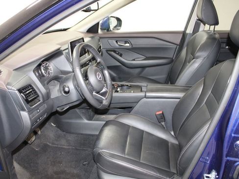 Used 2023 Nissan Rogue SL FWD image 17
