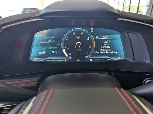 Used 2023 Chevrolet Corvette Stingray w/ Stealth Interior Trim Package image 28