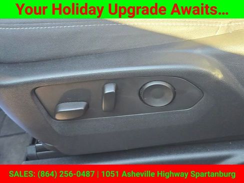 Used 2023 Chevrolet Suburban LS image 31