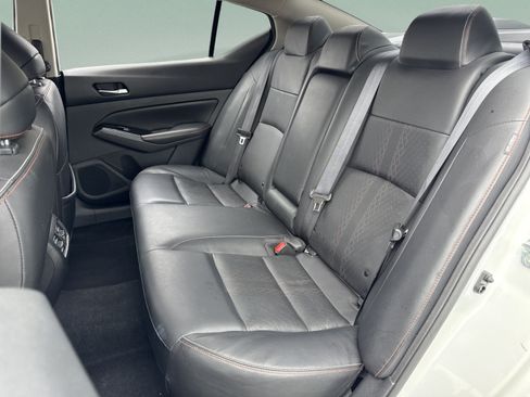 Used 2024 Nissan Altima 2.0 SR FWD image 25