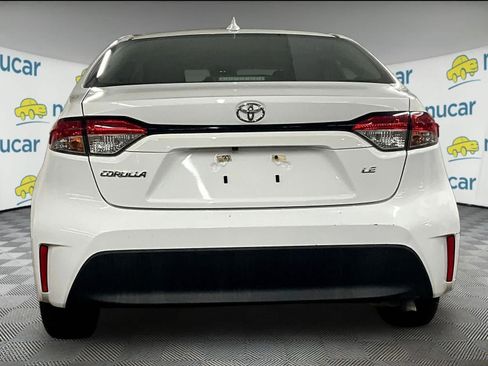 Used 2023 Toyota Corolla LE image 5