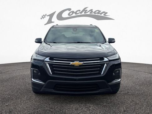 Used 2023 Chevrolet Traverse LT image 2