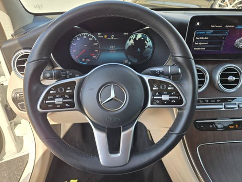 Used 2022 Mercedes-Benz GLC 300 w/ Premium Package Lite image 15