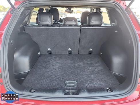 Used 2024 Jeep Compass Latitude image 24