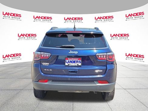 Used 2019 Jeep Compass Latitude w/ Cold Weather Group AWD/4WD image 4