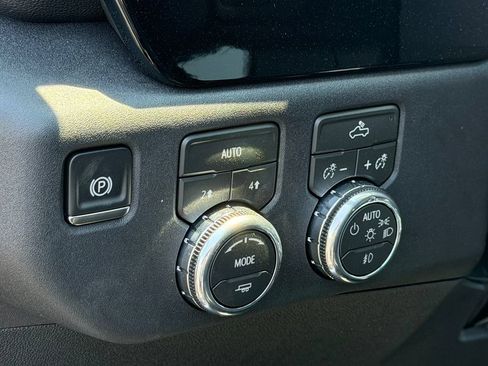 New 2026 GMC Sierra 1500 Elevation w/ Preferred Package AWD/4WD image 32