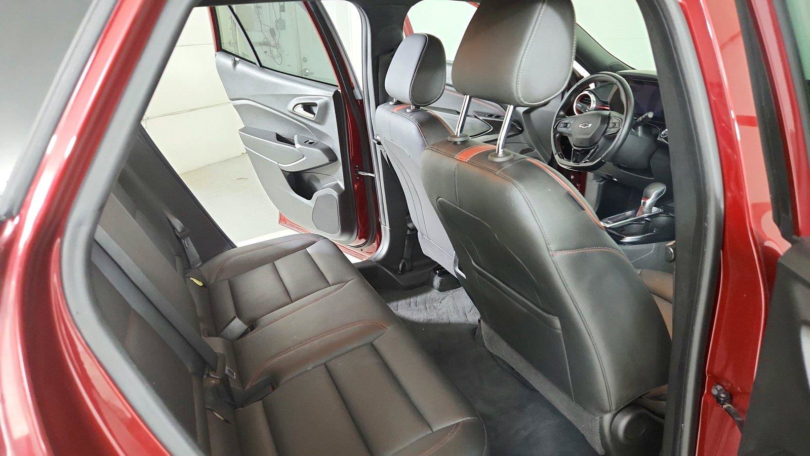Used 2024 Chevrolet Trax RS w/ Driver Confidence Package FWD image 25