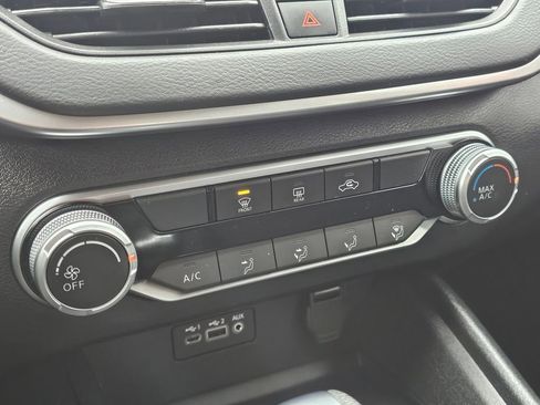 Used 2022 Nissan Altima 2.5 SV image 23