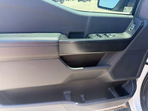 Used 2022 Ford F150 XL w/ STX Appearance Package RWD image 5