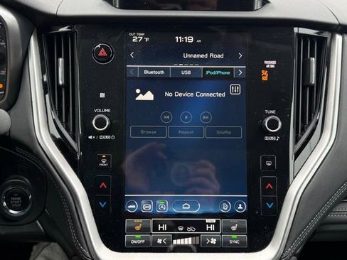 Used 2023 Subaru Outback Limited image 32