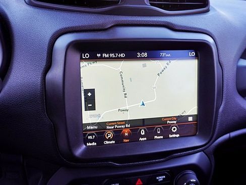 Certified 2022 Jeep Renegade Latitude image 25