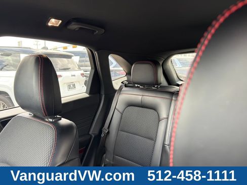 Used 2025 Ford Escape ST-Line Select AWD/4WD image 16