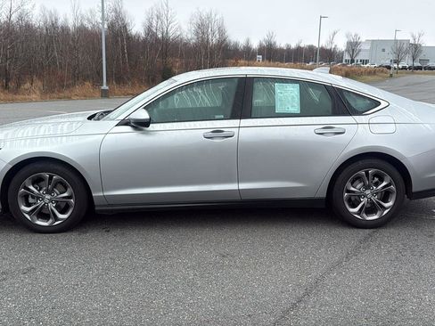 Used 2024 Honda Accord EX image 13