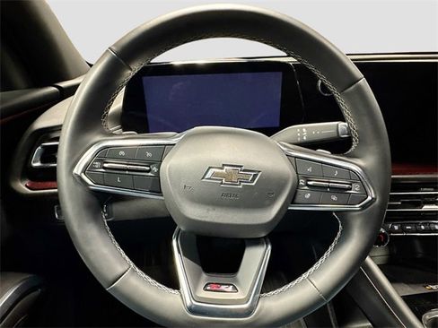 Used 2024 Chevrolet Traverse Z71 image 11