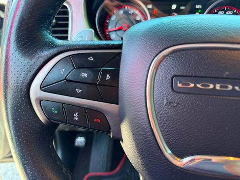 Used 2019 Dodge Charger Scat Pack w/ Dynamics Package RWD image 10