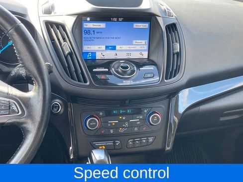 Used 2019 Ford Escape Titanium image 8