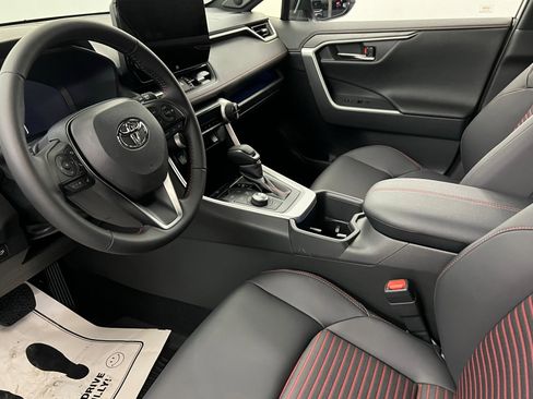Certified 2025 Toyota RAV4 XSE image 15