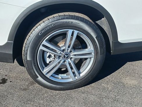 Used 2021 Mercedes-Benz GLC 300 4MATIC image 7