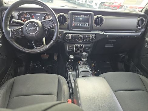 Used 2018 Jeep Wrangler Unlimited Sport S image 13
