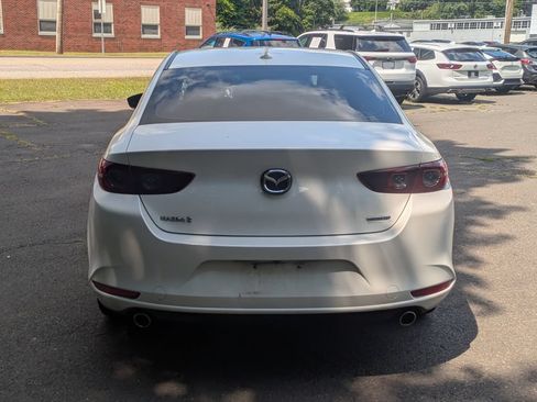 Used 2019 MAZDA MAZDA3 Sedan w/ Preferred Package FWD image 3