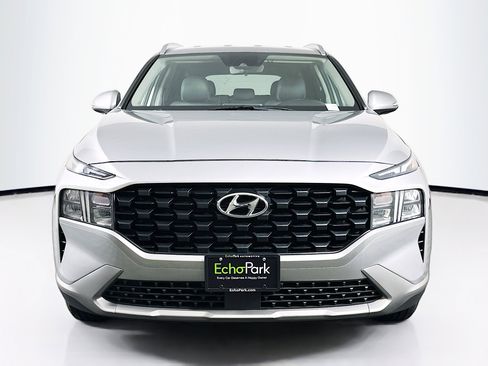 Used 2023 Hyundai Santa Fe SEL image 2