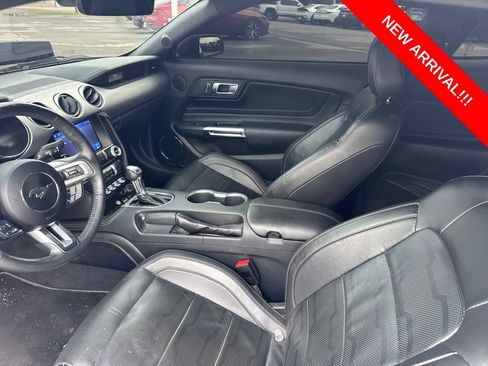 Used 2022 Ford Mustang GT Premium w/ Equipment Group 401A RWD image 7
