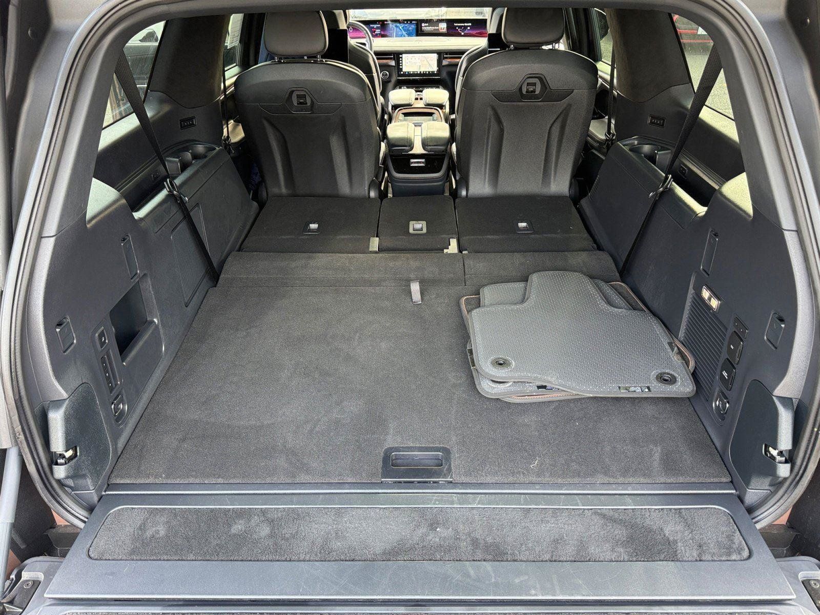 Used 2025 Lincoln Navigator L Black Label AWD/4WD image 15