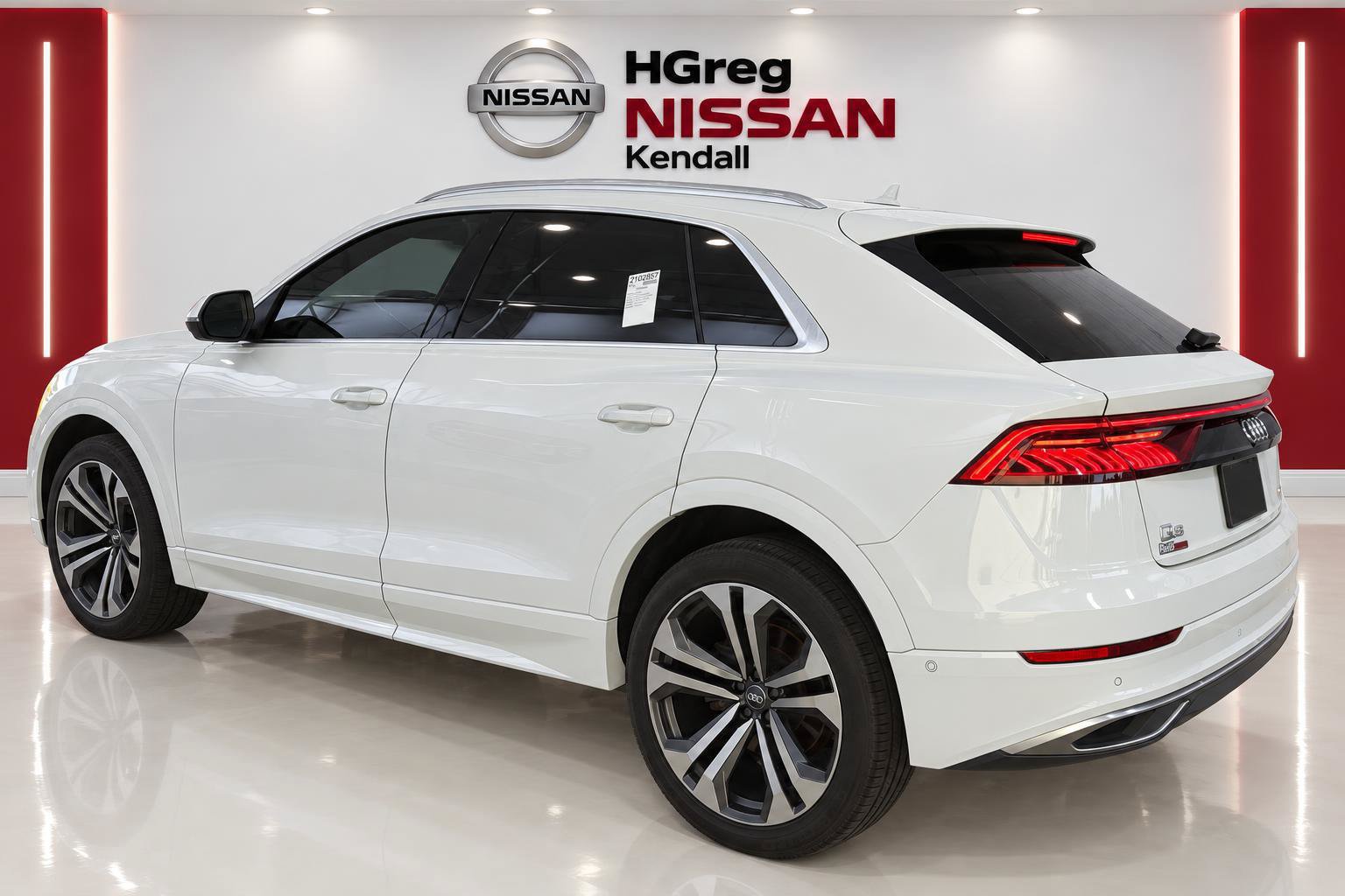 Used 2019 Audi Q8 Premium Plus AWD/4WD image 2