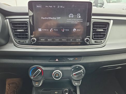 Used 2023 Kia Rio S image 4