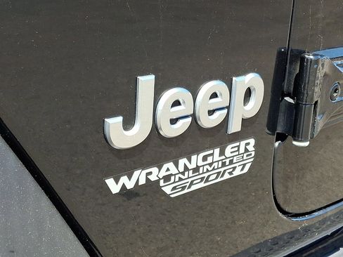 Used 2021 Jeep Wrangler Unlimited Sport AWD/4WD image 45