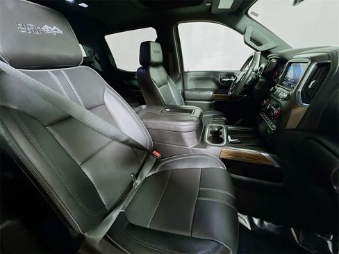 Used 2019 Chevrolet Silverado 1500 High Country image 25