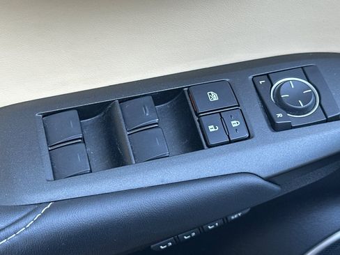 Used 2016 Lexus NX 200t AWD image 13