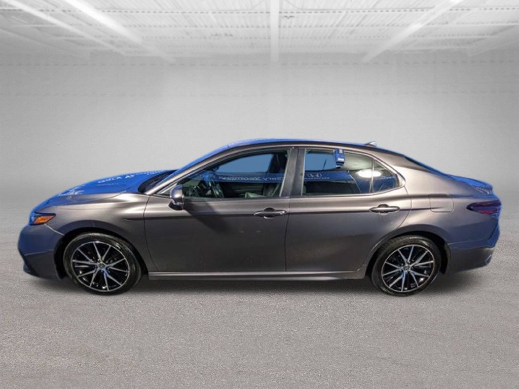 Used 2024 Toyota Camry SE FWD image 8