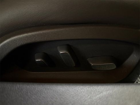 Used 2018 Chevrolet Corvette Stingray Convertible image 15