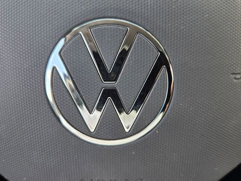 Certified 2023 Volkswagen Tiguan S FWD image 30