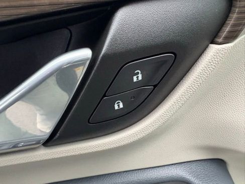 Used 2022 GMC Terrain Denali w/ Denali Premium Package image 15