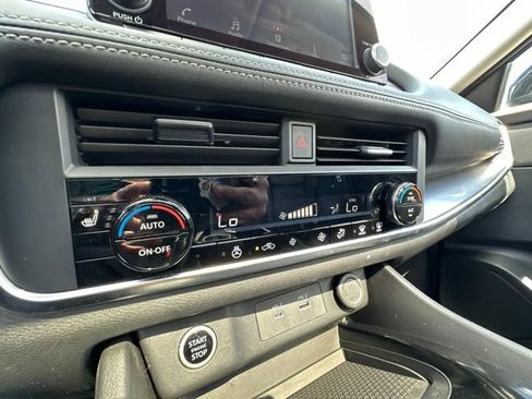Certified 2023 Nissan Rogue SV w/ SV Premium B Package AWD/4WD image 26