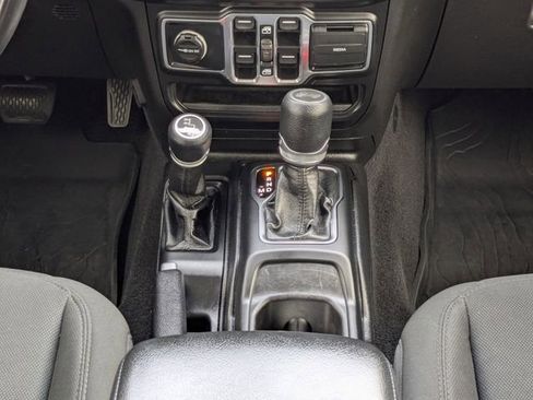 Used 2021 Jeep Wrangler Unlimited Sport AWD/4WD image 23