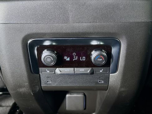 Certified 2026 GMC Yukon Denali w/ Sun & Power Step Package AWD/4WD image 27